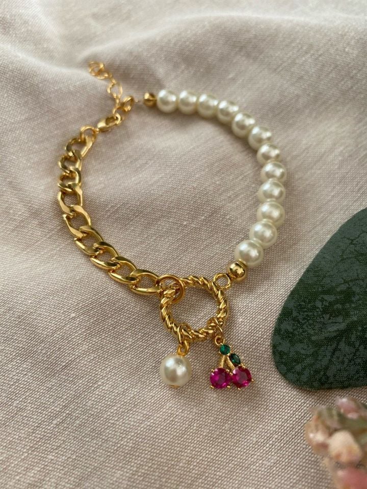 İnci Charm Kiraz Bileklik