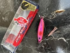 Drag Metal Cast Slim Hirame Jig 40Gr. PPA0280 UV Pink III