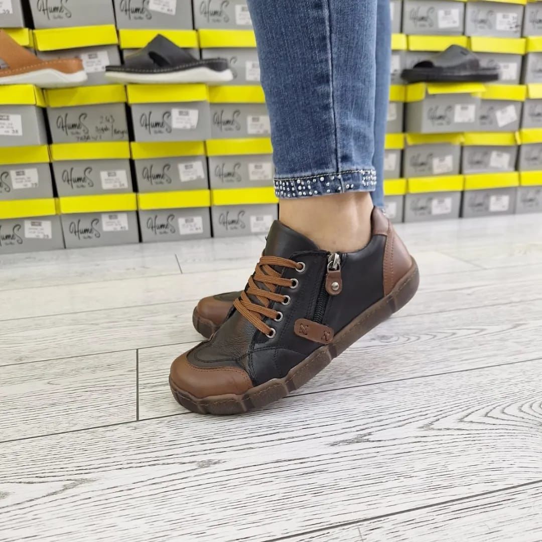 Leather shoes with sports sole online