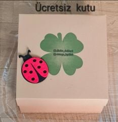 Ruth Beyaz Renk Derby  Şapka 9 Cm Kenarlı