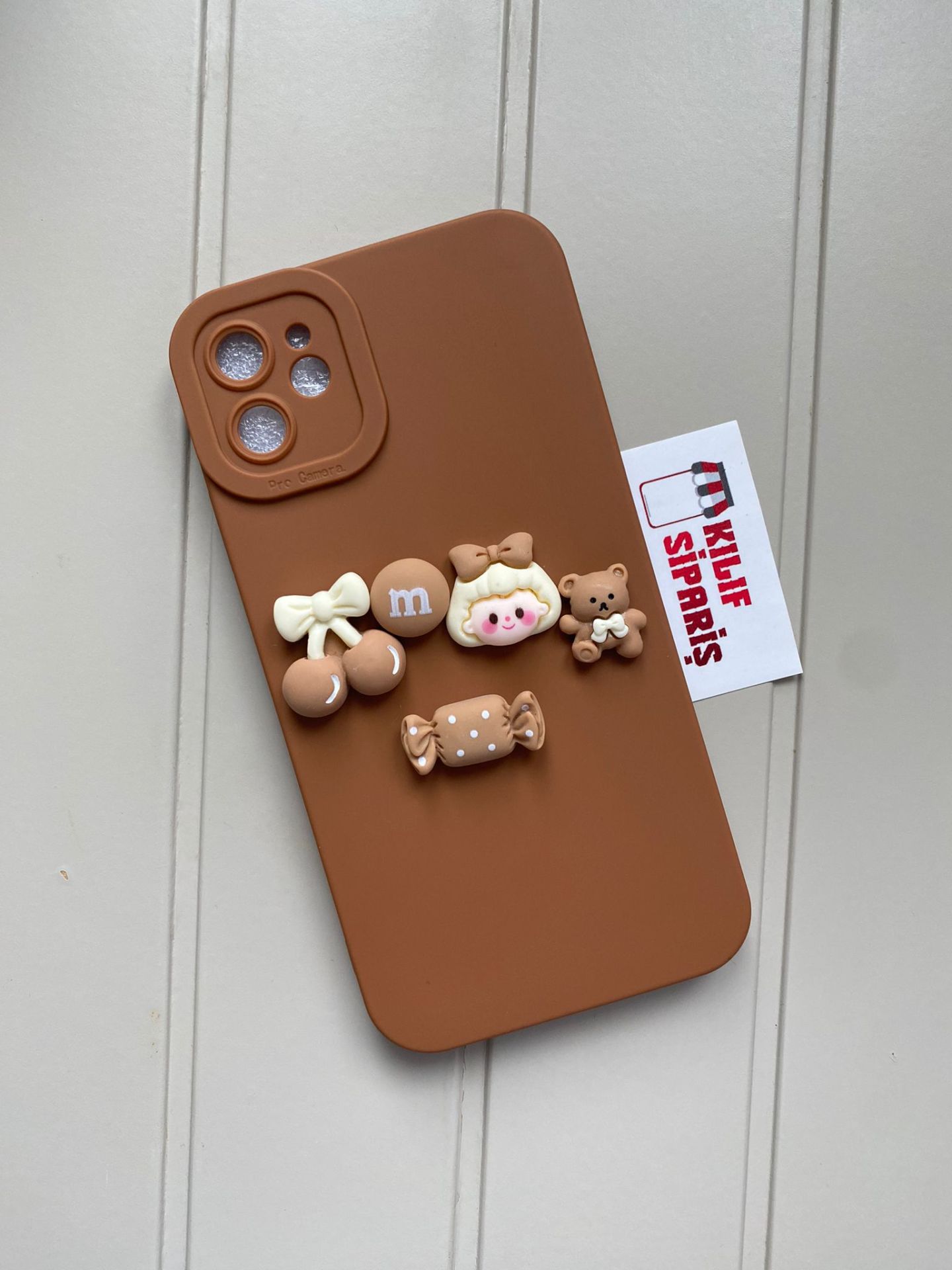 iPhone 11 Uyumlu Şeker Ayıcık Figürlü Kılıf