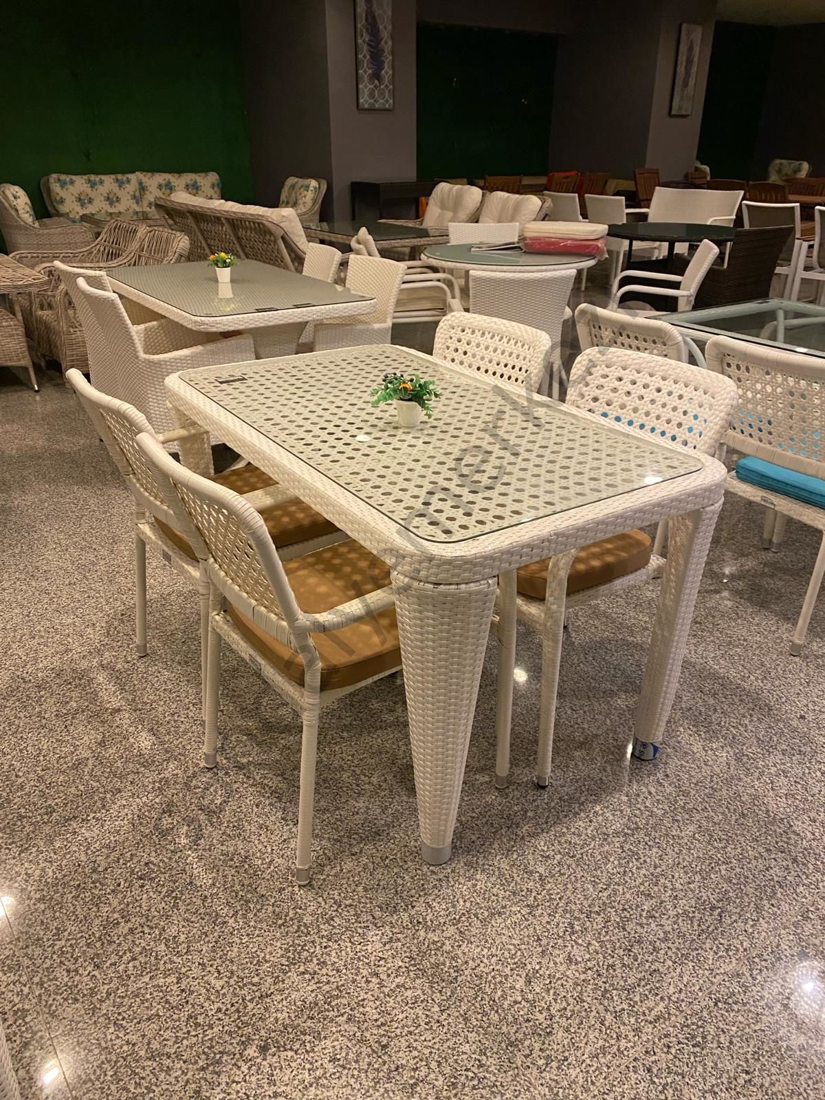 EL ÖRGÜSÜ 4 KİŞİLİK RATTAN MASA TAKIMI 80X140cm