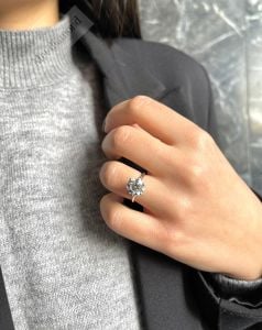 3 karat mozanit taşlı tektaş yüzük mzn111