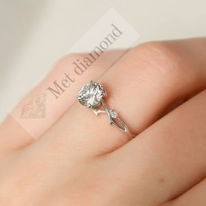 1 karat mozanit taşlı tektaş yüzük mzn689