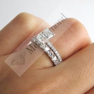 1 karat yarım tur mozanit taşlı yüzük