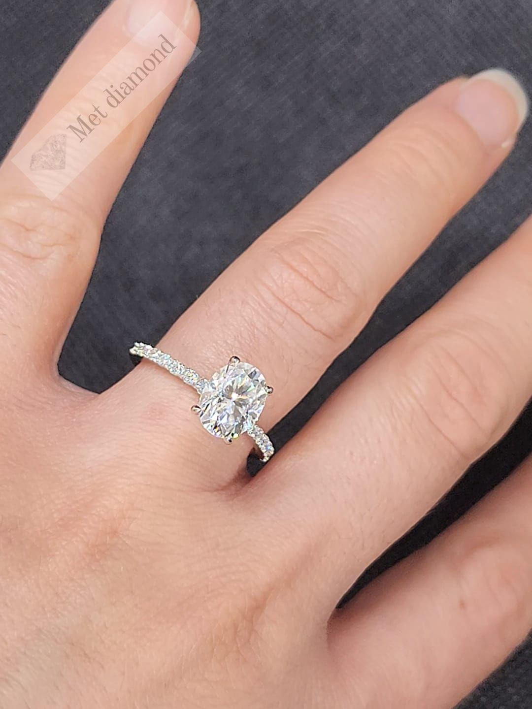 3,50 karat mozanit taşlı tek taş yüzük oval kesim - ov67a