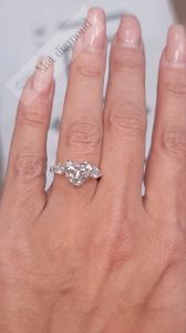 3,50 karat mozanit taşlı tria yüzük