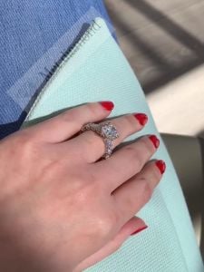 4 karat mozanit taşlı yüzük mzn217