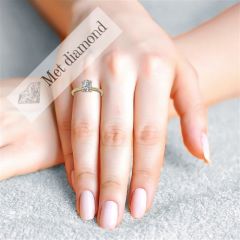 3 karat mozanit taşlı yüzük oval kesim