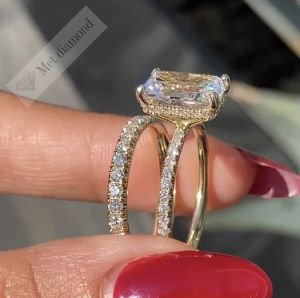 3,70  karat mozanit taşlı tek taş yüzük - bgt79
