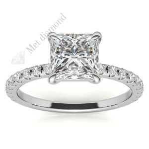 1,30 karat mozanit taşlı  yüzük prenses kesim prs017