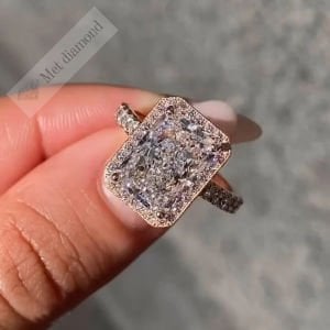 4 karat raidant kesim mozanit taşlı yüzük bgt88