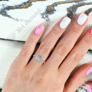 4 karat mozanit taşlı yüzük damla kesim