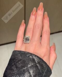 5,40 karat mozanit taşlı yüzük hly540