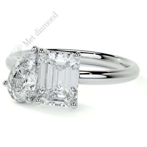 4 karat mozanit taşlı yüzük baget kesim