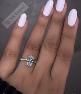 4.50 karat oval  mozanit taşlı yüzük - ov080