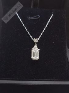 2 karat mozanit taşlı baget kolye  - kol015