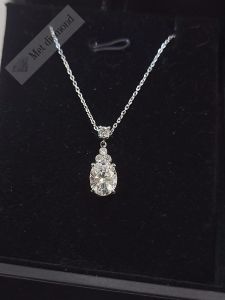 2 karat mozanit taşlı oval kesim kolye  - kol017