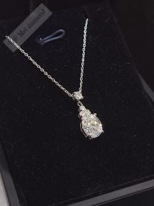 2 karat mozanit taşlı oval kesim kolye  - kol017