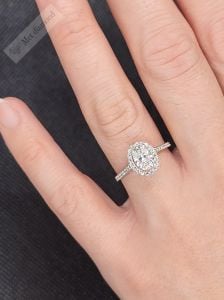 1,30 karat mozanit taşlı yüzük halo model hly45