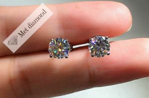 1.40 karat mozanit taşl küpe - kup140