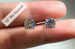 3 karat mozanit taşlı küpe-kup30