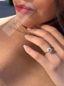 4 karat mozanit taşlı tektaş yüzük mzn108