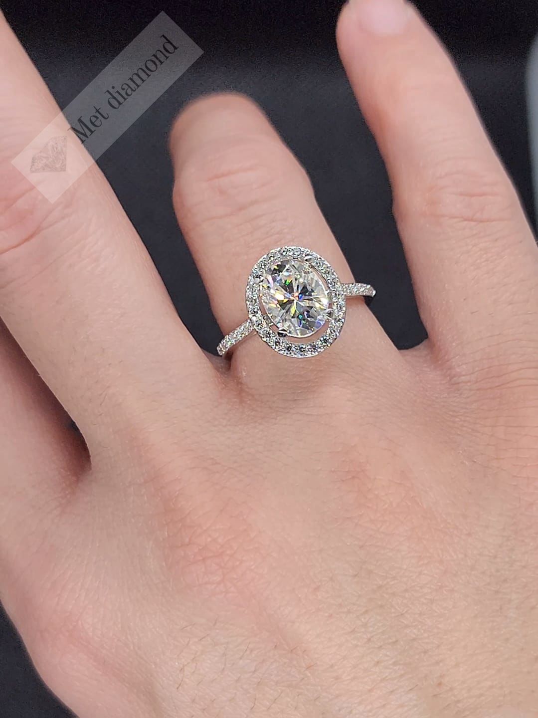 2.30 karat mozanit taşlı yüzük halo model hly46