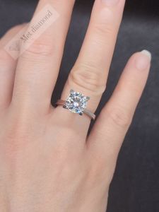 3 karat mozanit taşlı tektaş yüzük V tırnak mzn621