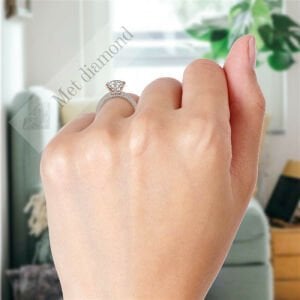 3  karat mozanit taşlı  yüzük tıfany mzn145