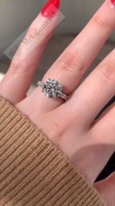 3,70 karat mozanit taşlı yüzük