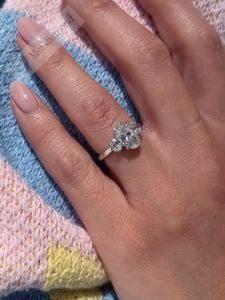 4 karat mozanit taşlı tria yüzük- uc023
