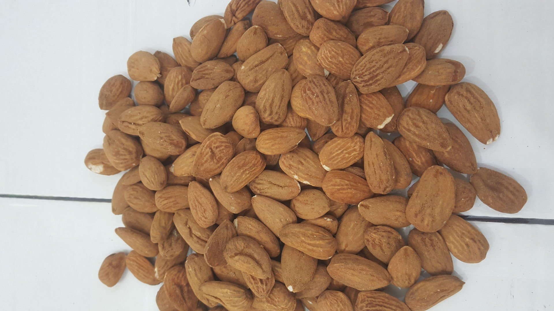 Toptan Yerli Feragnes Badem İçi  10 Kg