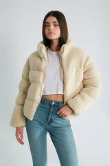 Bej Peluş Mont