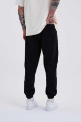 Erkek Solid Color Basic Relaxed Jogger Siyah Eşofman Altı