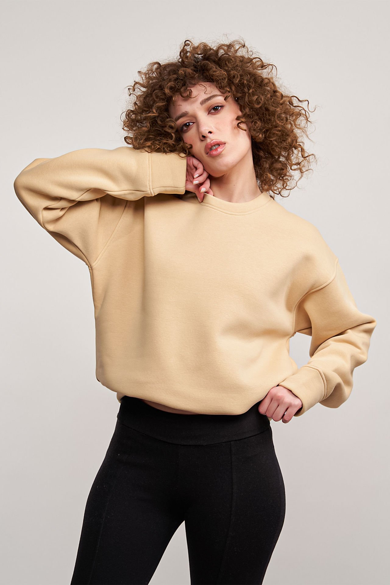 Oversize Sweatshirt - Krem