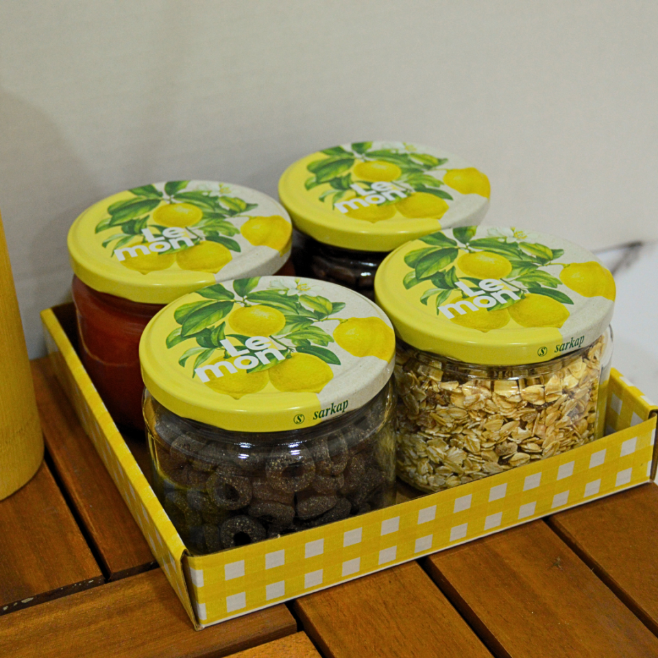 Sarkap Home 4'lü 300 ml Desenli Kapaklı Yuvarlak Cam Kavanoz Lemon