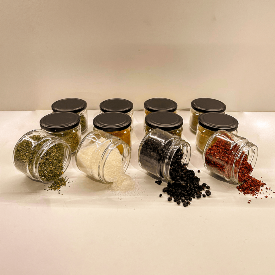 Sarkap Home 12'li 300 ml Mat Siyah Kapaklı Shrinkli Baharatlık Kavanoz