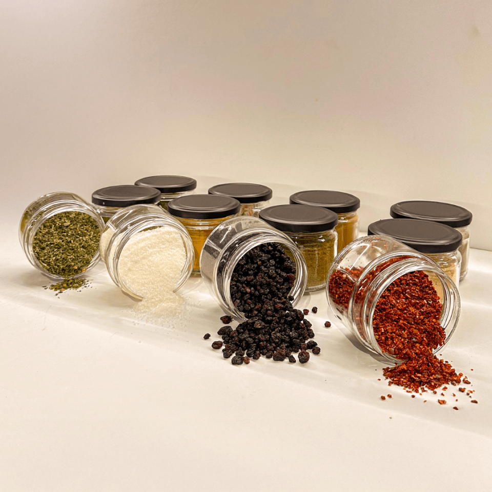 Sarkap Home 12'li 425 ml Mat Siyah Kapaklı Shrinkli Baharatlık Kavanoz