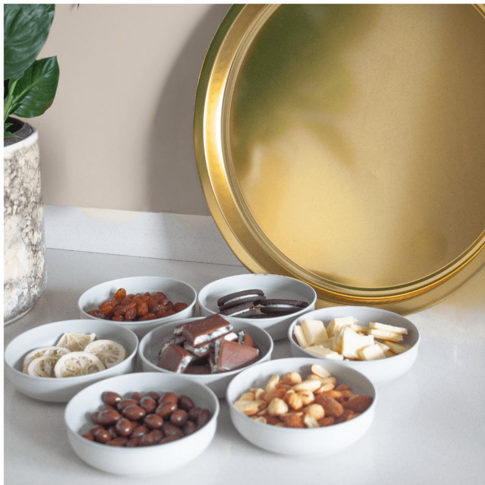 Sarkap Home 7'li Çerezlik ve Tepsi Seti Krem-Gold