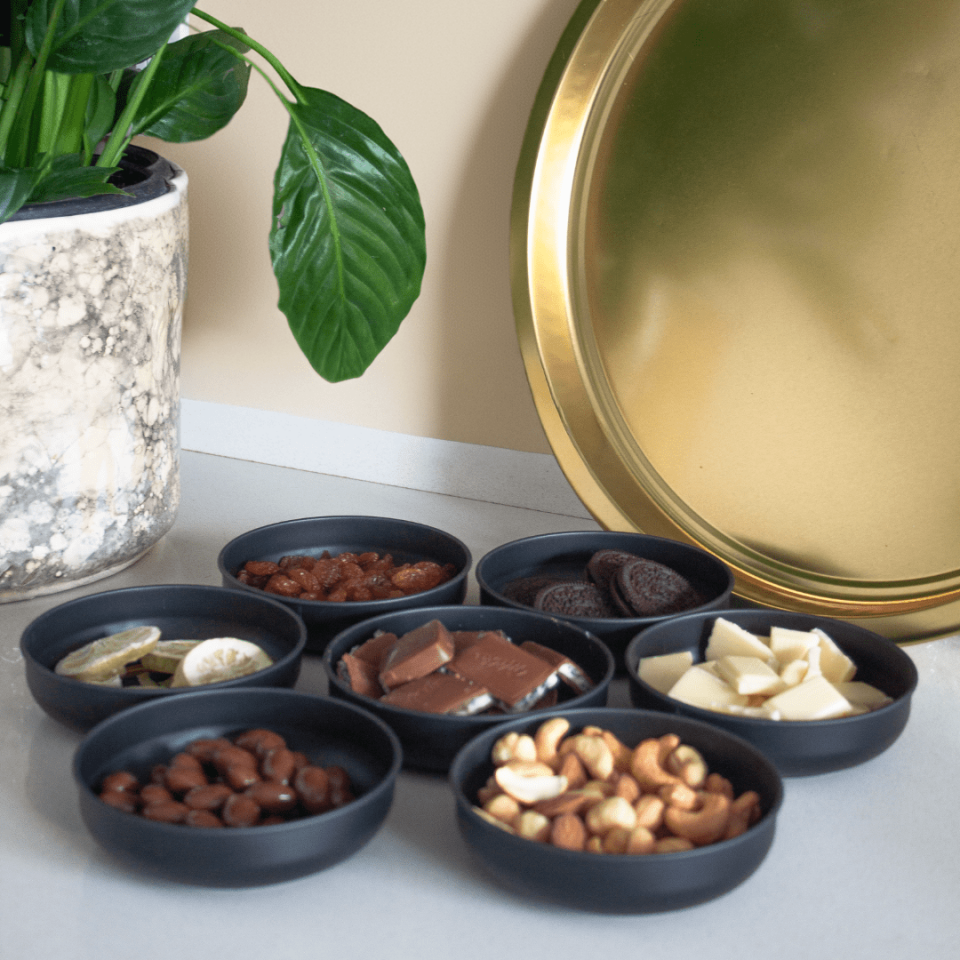 Sarkap Home 7'li Çerezlik ve Tepsi Seti Siyah-Gold