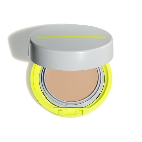 Shiseido Suya ve Tere Dayanıklı Kompakt BB Krem SPF 50 - Sports BB Compact Light