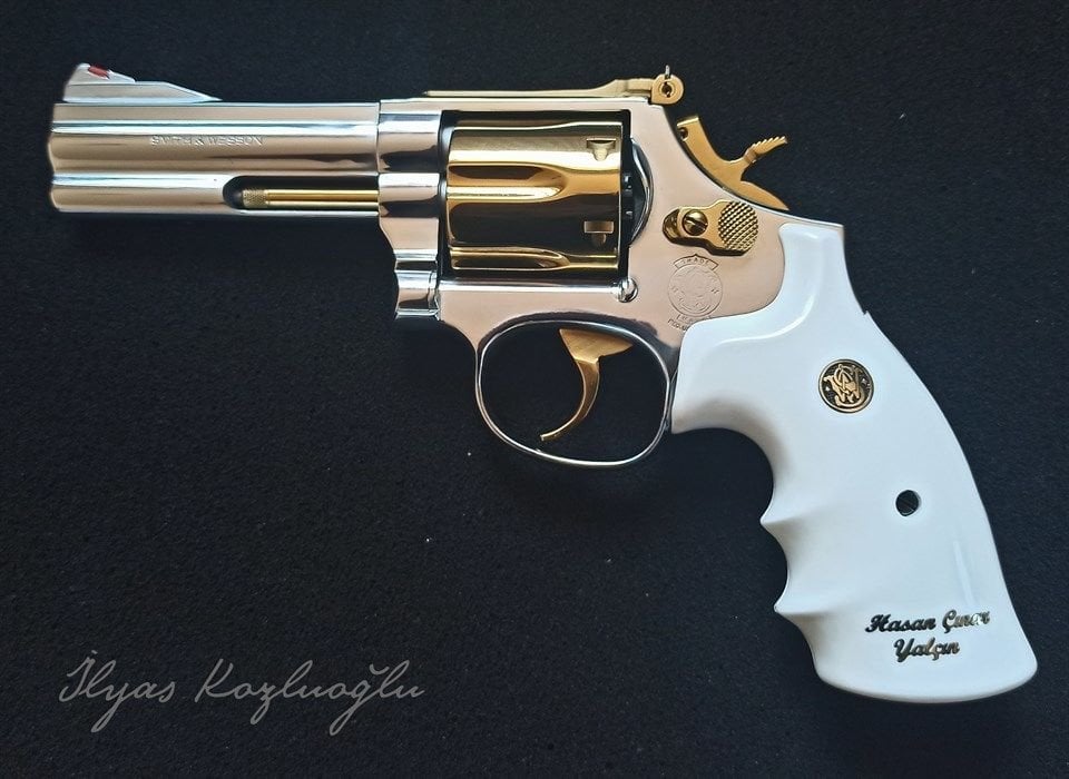 Smith&Wesson 357 Beyaz Krom Sarı Titanyum Kaplama