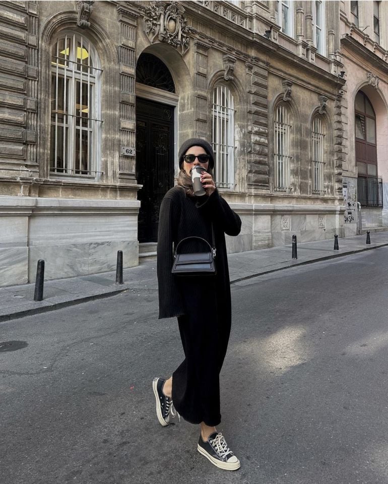 Siyah triko uzun elbise