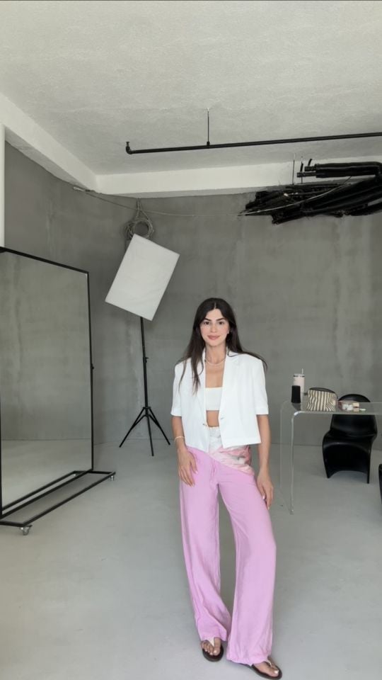 Tatlı pembe tensel bağcıklı pantolon