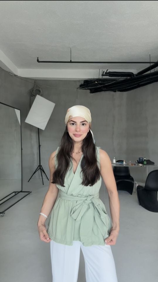 Soft yeşil volanlı poplin bluz