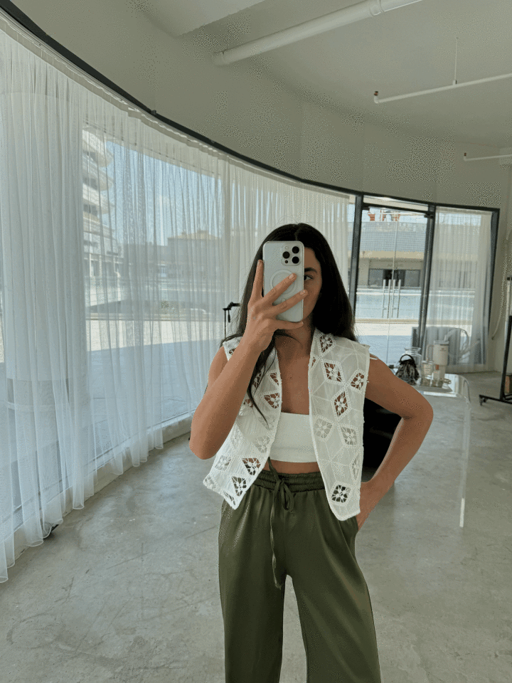 Tasarım geometrik detaylı beyaz yelek