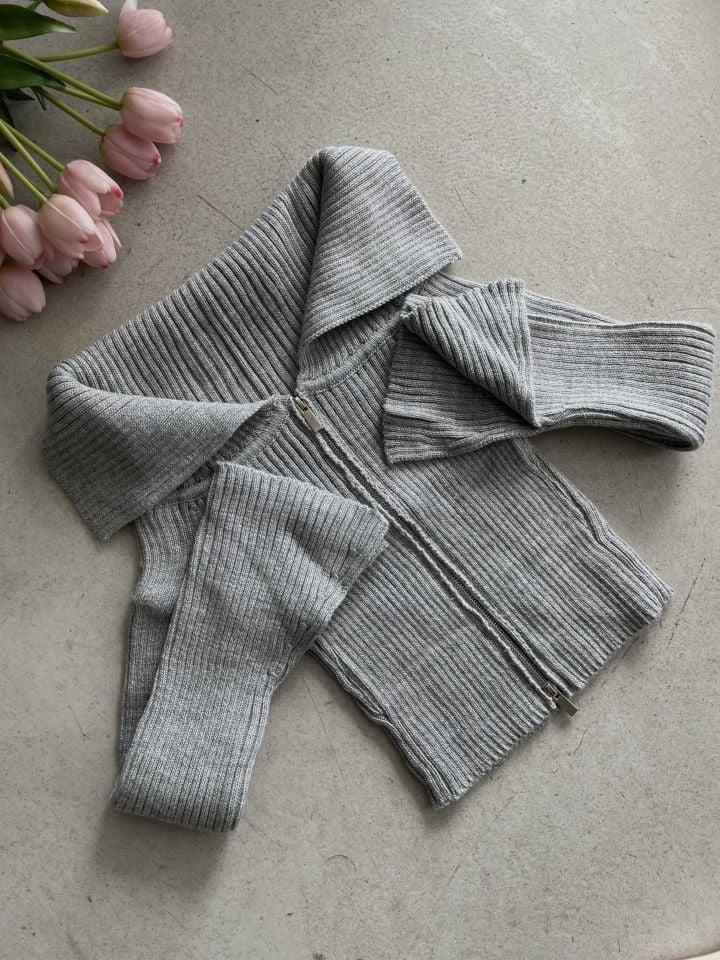 Gri fermuarlı kayık yaka triko hırka