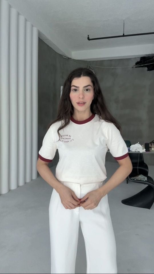 Orjinal marka ekru bordo detaylı basic