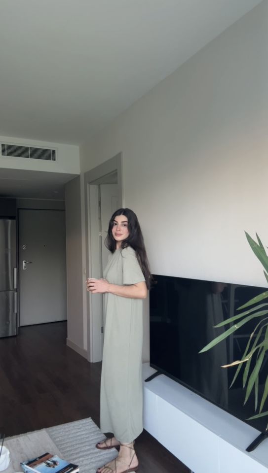 Yumoş dokulu haki basic elbise